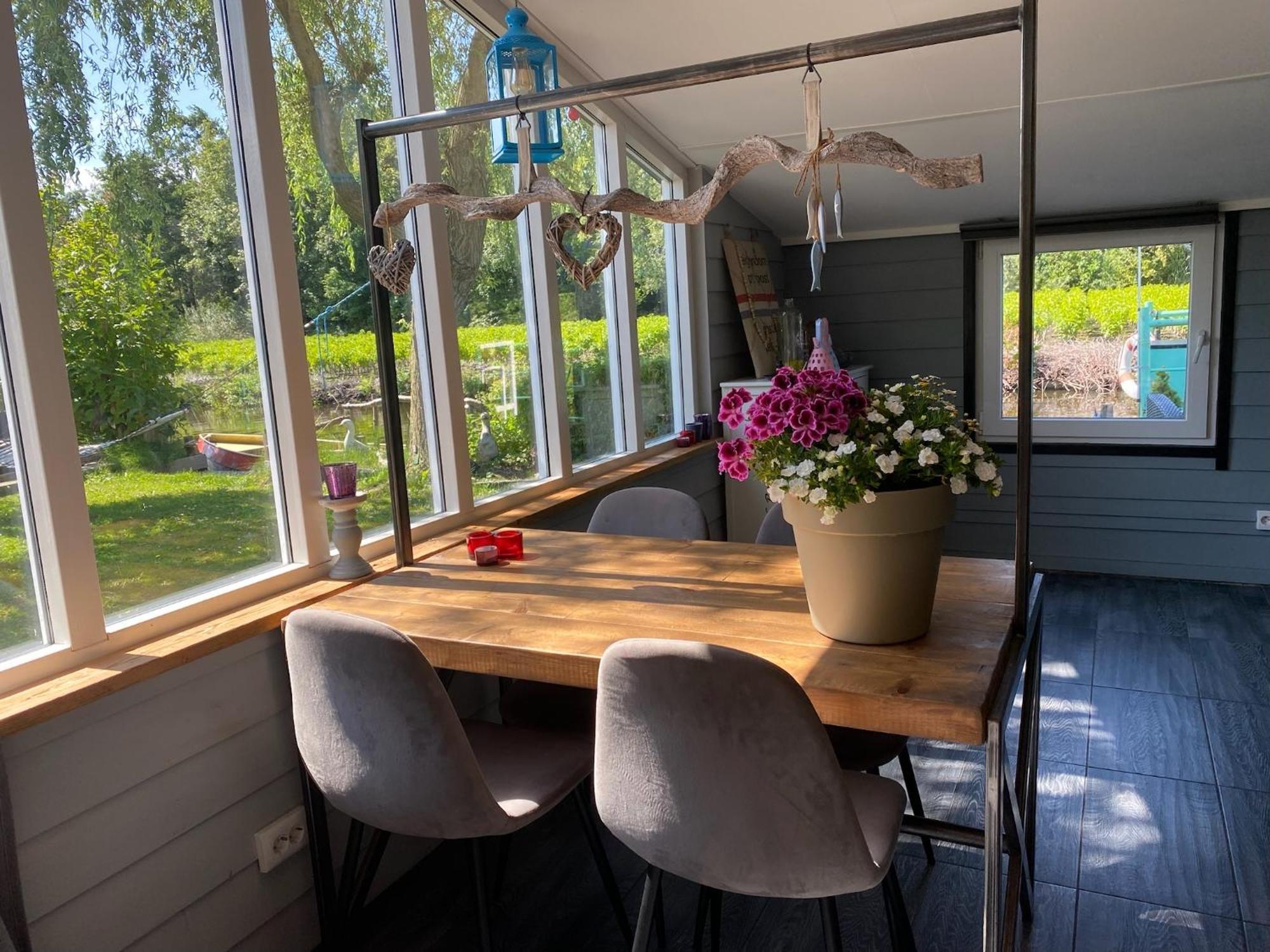 Beautiful House On An Island Near Amsterdam Holiday home Oude Meer